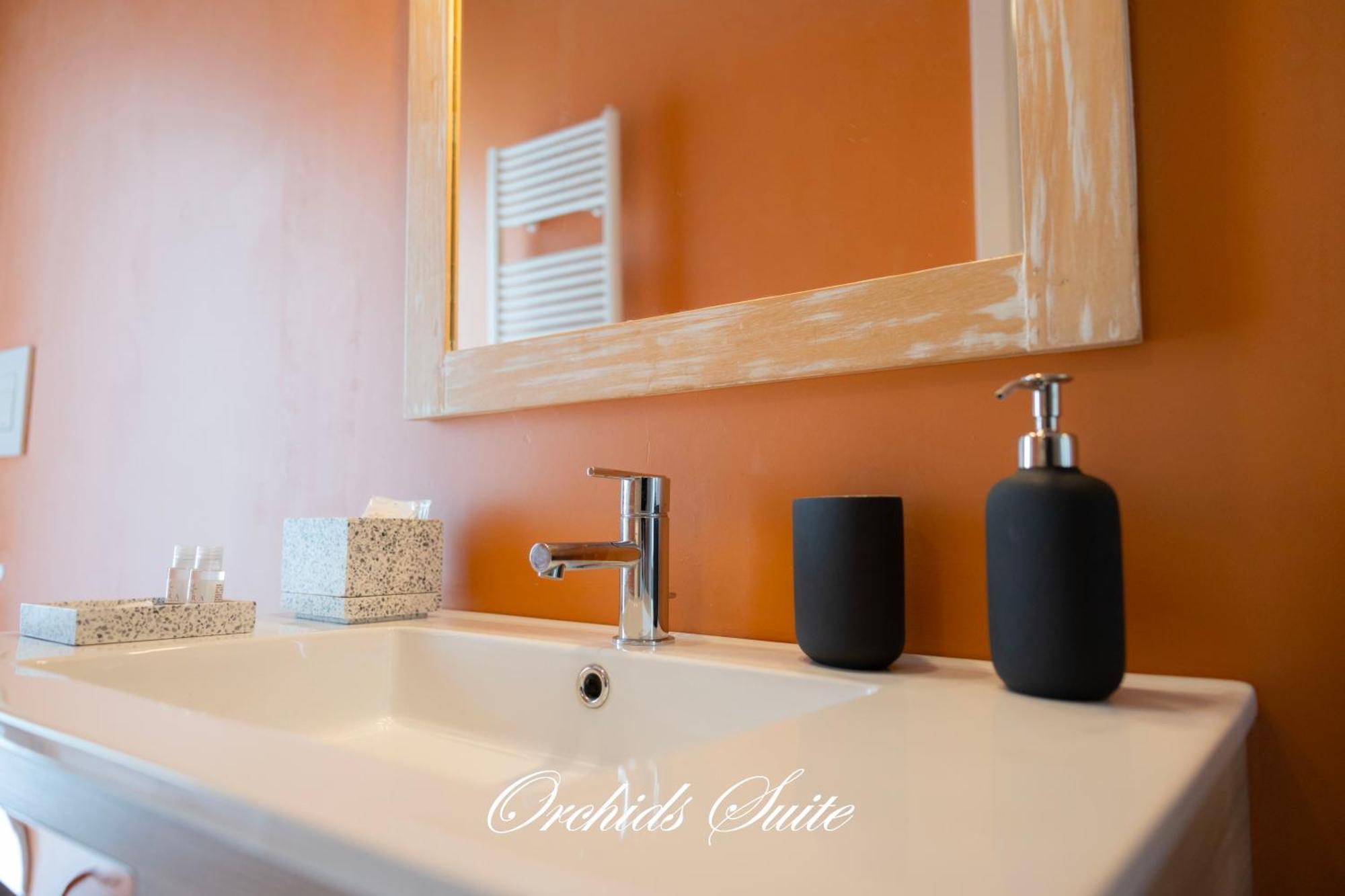 Orchids Suite Барі Екстер'єр фото